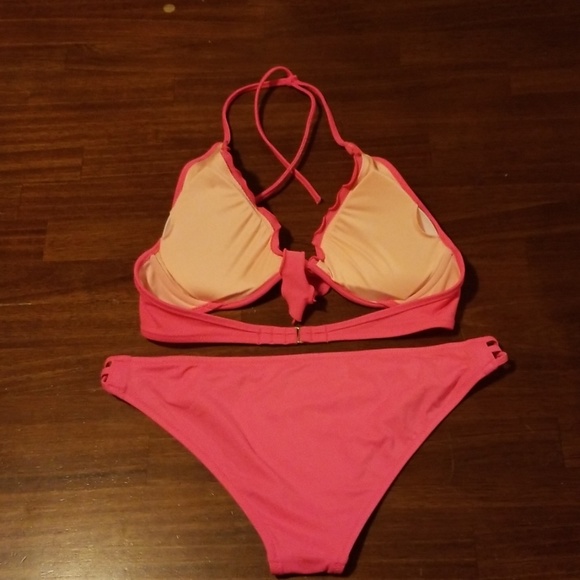 Victoria Secret Bikini - Picture 3 of 6